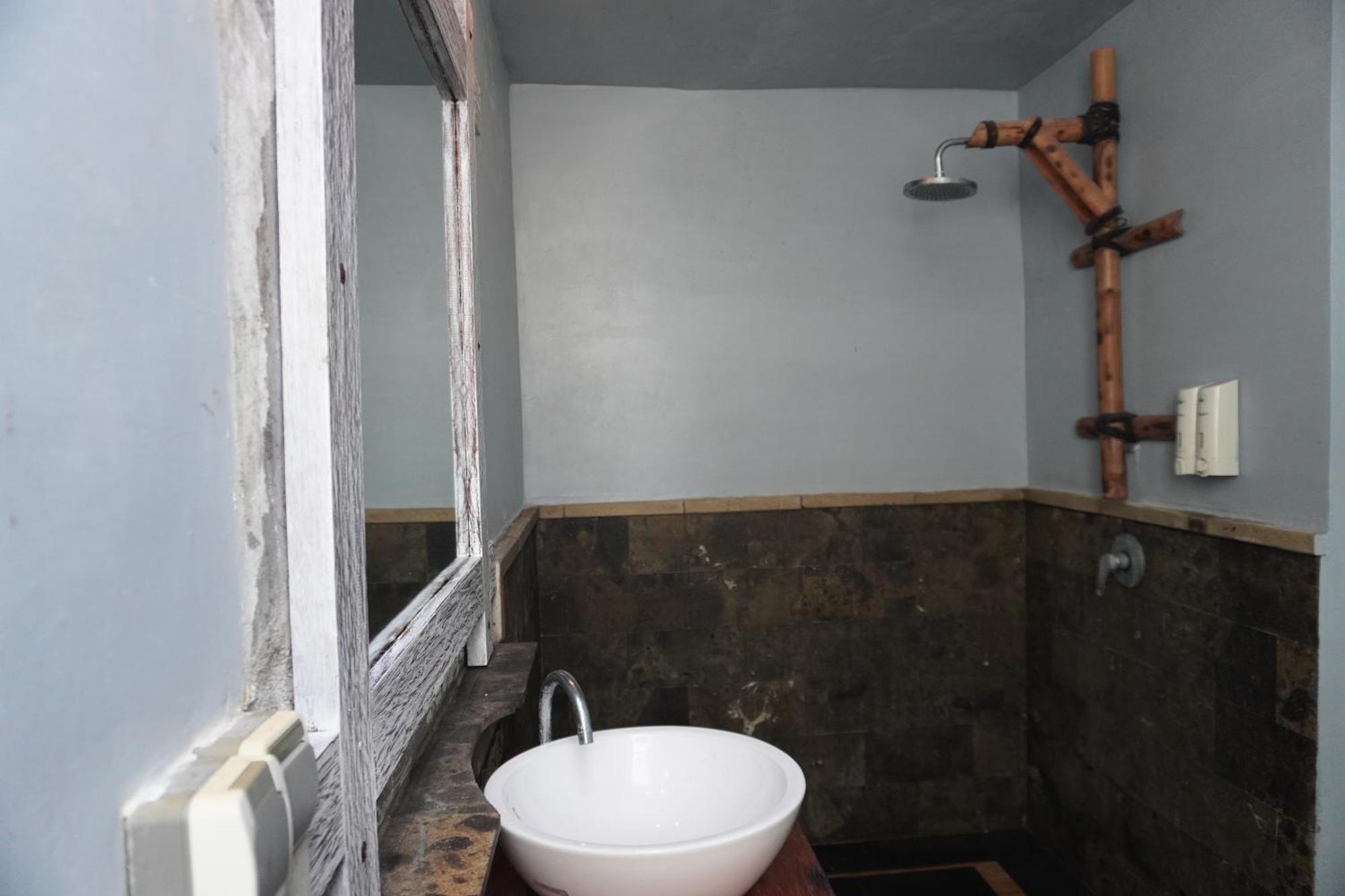 Kushak Bungalow กีลีตราวางัน ภายนอก รูปภาพ